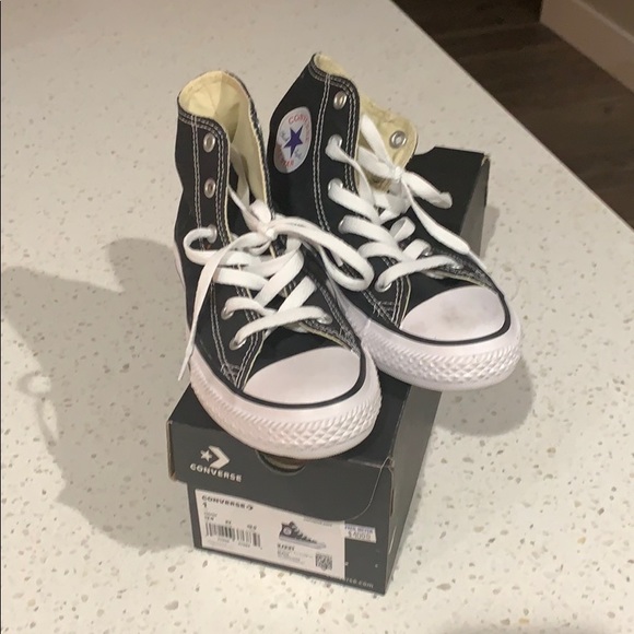 converse high tops size 1